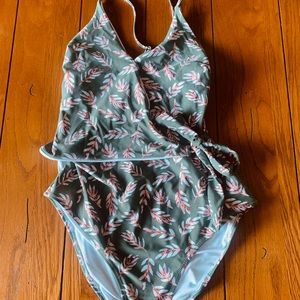 Cupshe Leaf Print Bathing Suit-Large